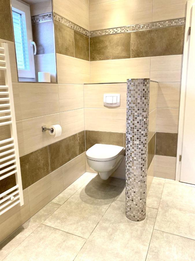 Schoene Ferienwohnung Mit Grossem Garten 弗伦斯堡 外观 照片